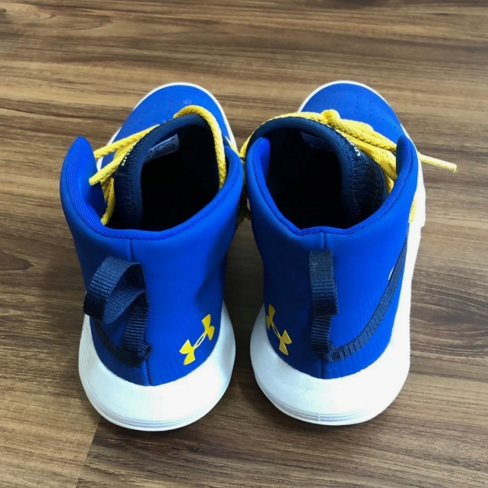 Basketball shoes - Picture 3 of 8